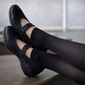 b.ø.c. Born Concept Black Leather Mary Jane Wednesday Sz 7 Comfort Walking Shoe